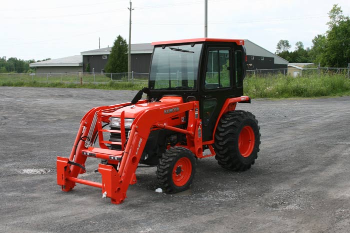 Kubota-L2800-web5.jpg